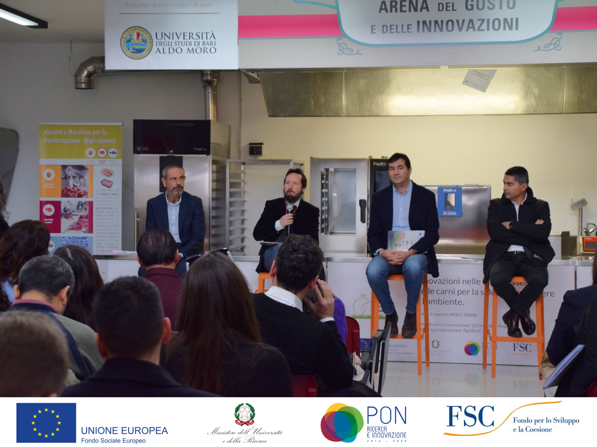 attrezzature ristorazione nello showroom